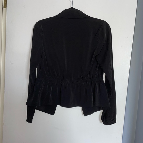 Button Detail Blazer - Picture 5 of 7
